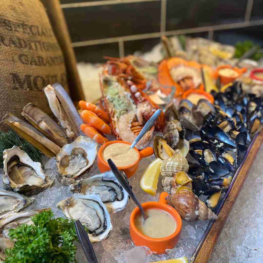 LA DEGUSTATION
