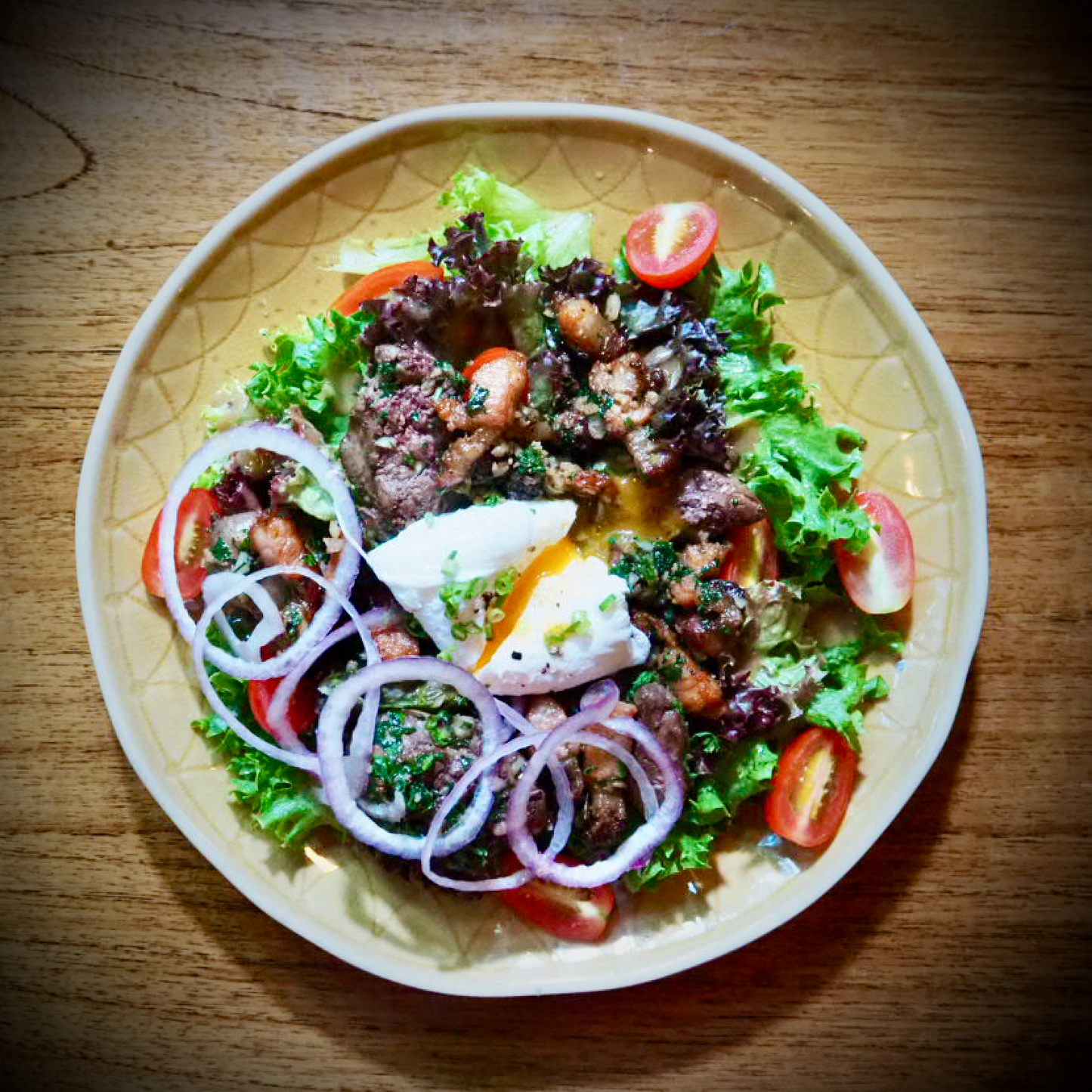 "LYONNAISE"